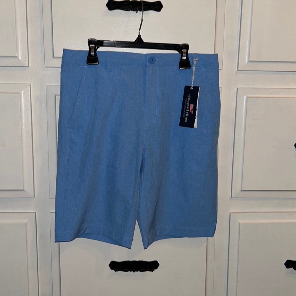 NWT Vineyard Vines Boy’s Breaker Short Sz 18